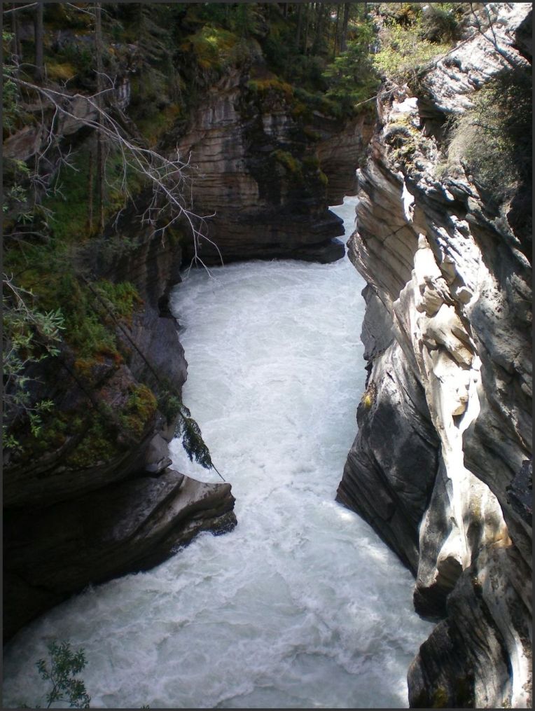 athabasca-falls-2