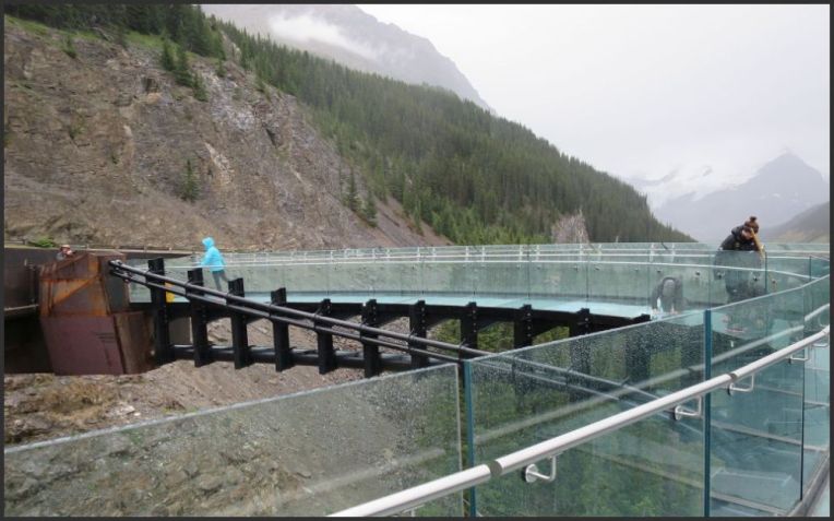 glacier-skywalk-2