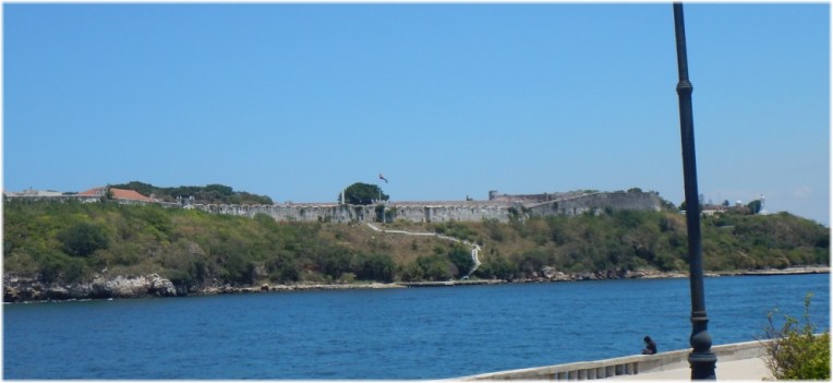Fortaleza de San Carlos de la Cabana walls