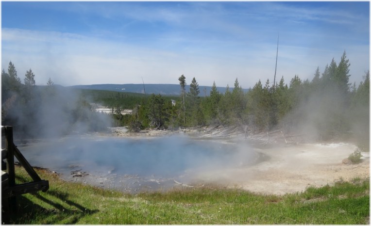 Emerald Spring - Norris Geyser Basin - Back Basin