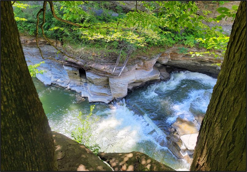 Letchworth state park - cliffs