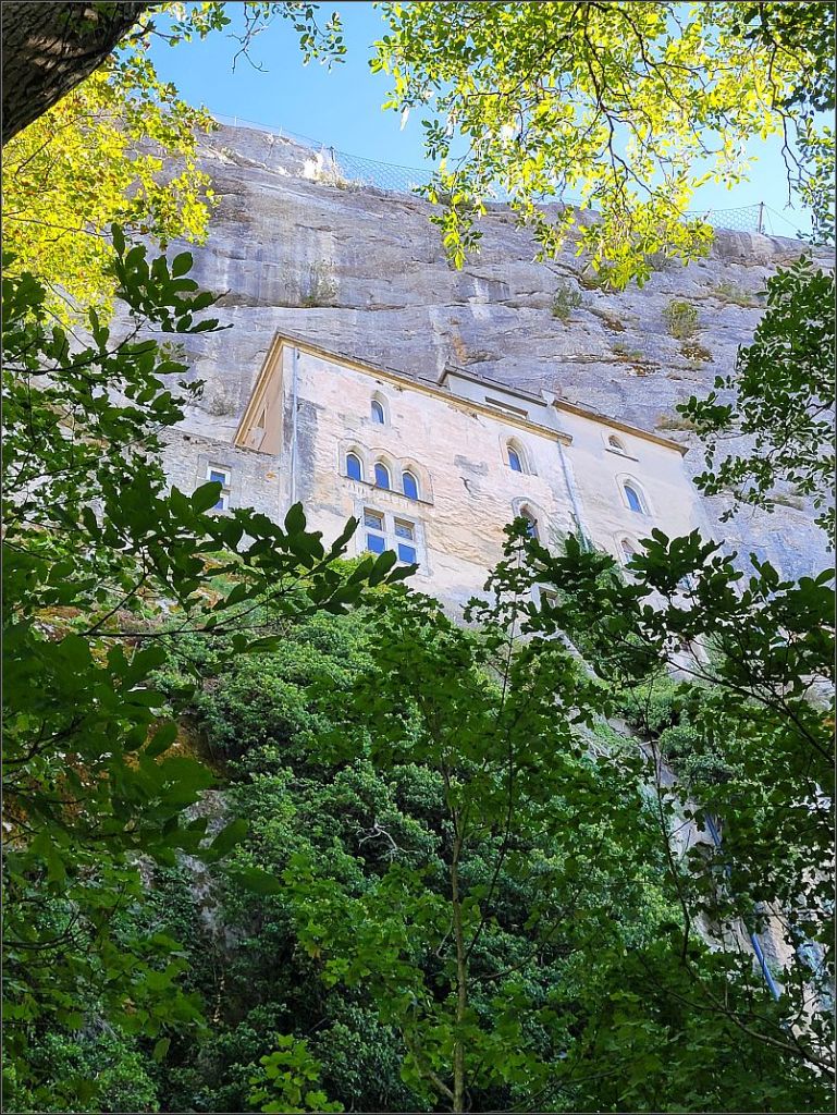 Sainte-Baume Cave basilica