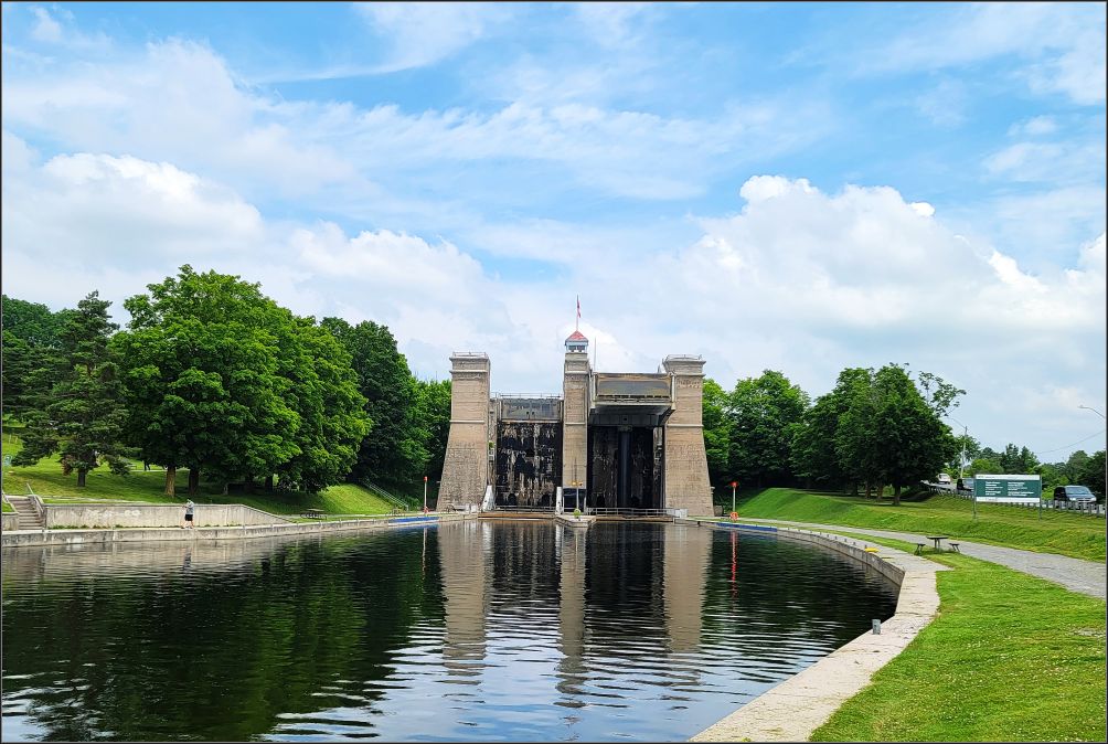 Peterborough lift lock
