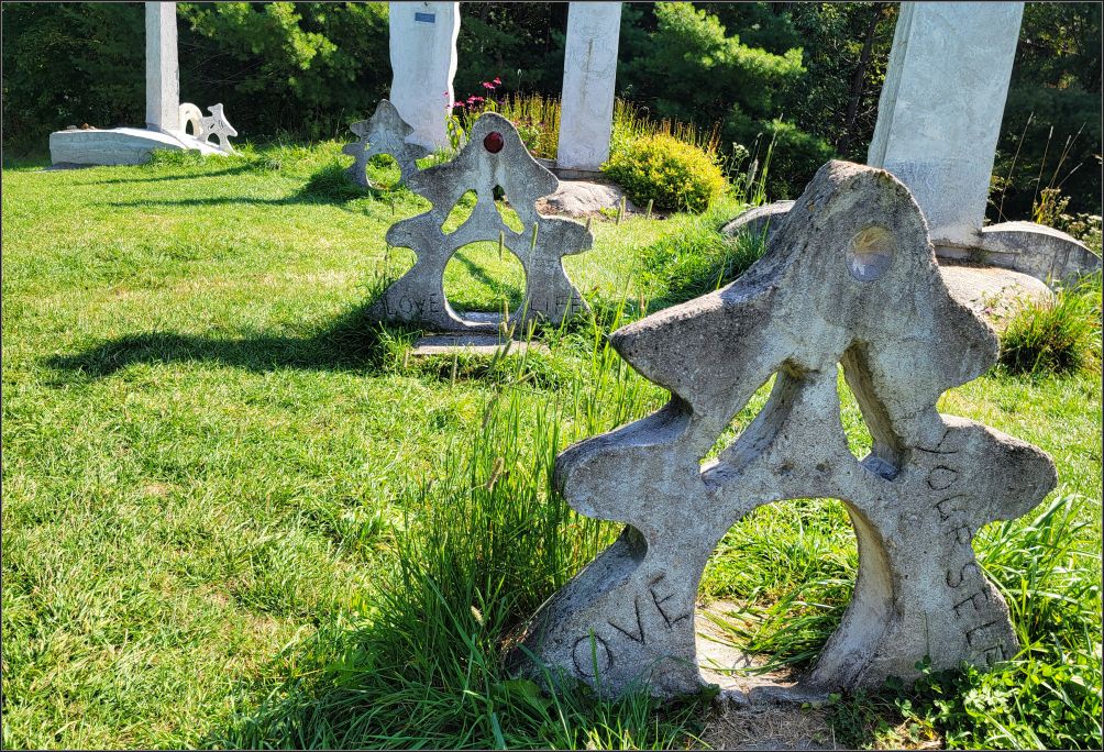 Life messages, Screaming Heads