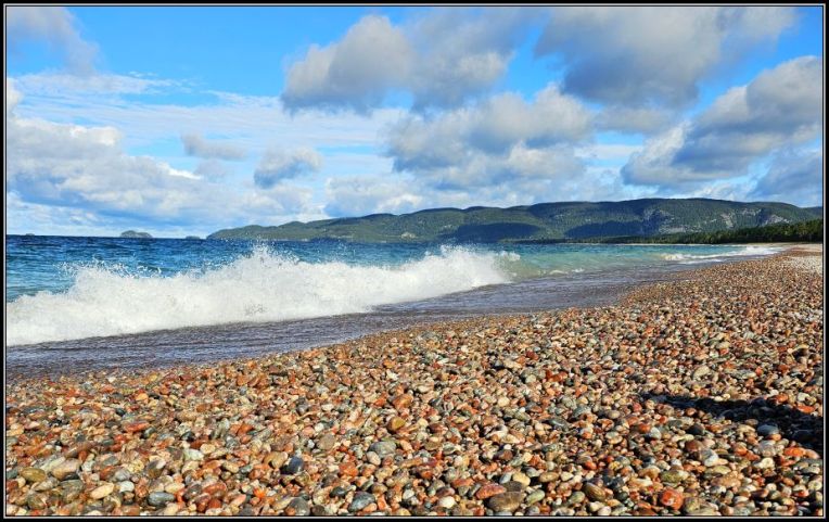 Agawa Bay