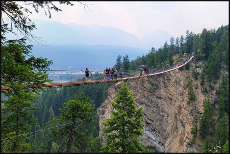 Golden Lower Skybridge